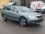 Skoda Octavia 2.0 TDI 4x4 Scout Combi - Skoda Octavia aus 2012 mit Diesel-Antrieb: Kombi