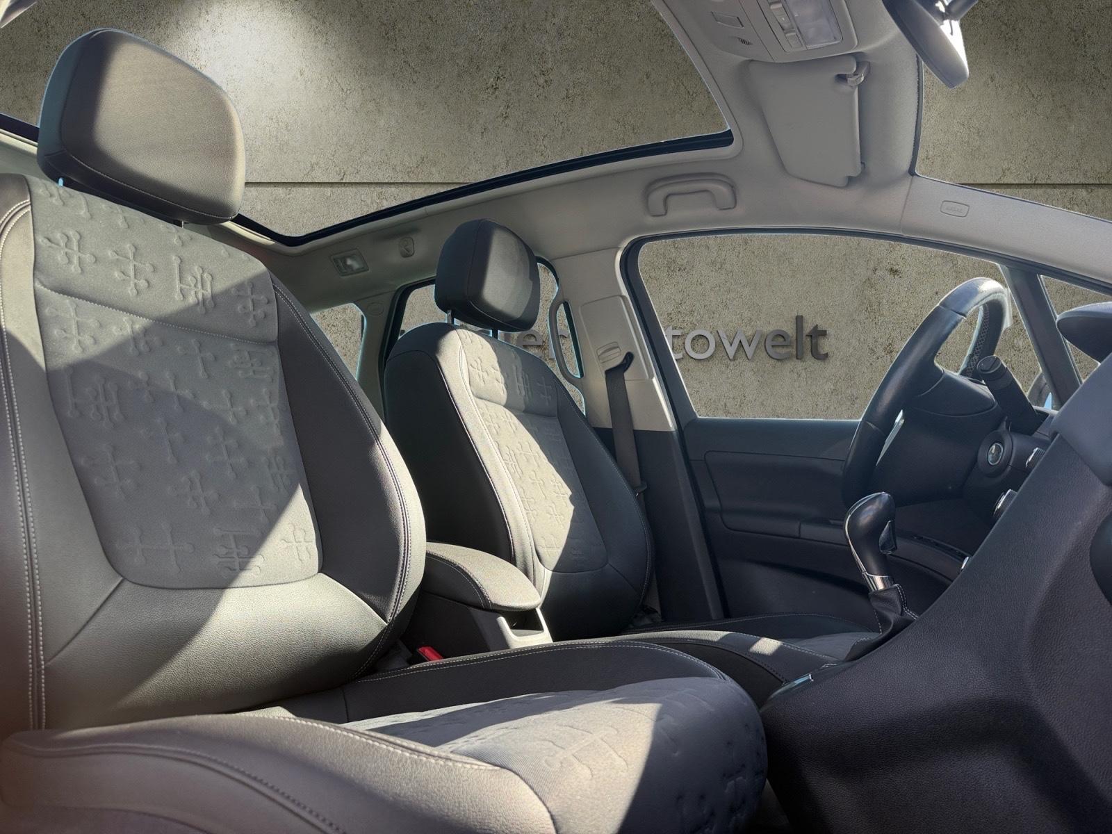 Opel Meriva B Innovation *NAVI*PANO.*SHZ*LKH*PDC*AHK*