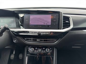 Opel Grandland 1.2 Turbo Elegance LED AHK SHZ KAMERA