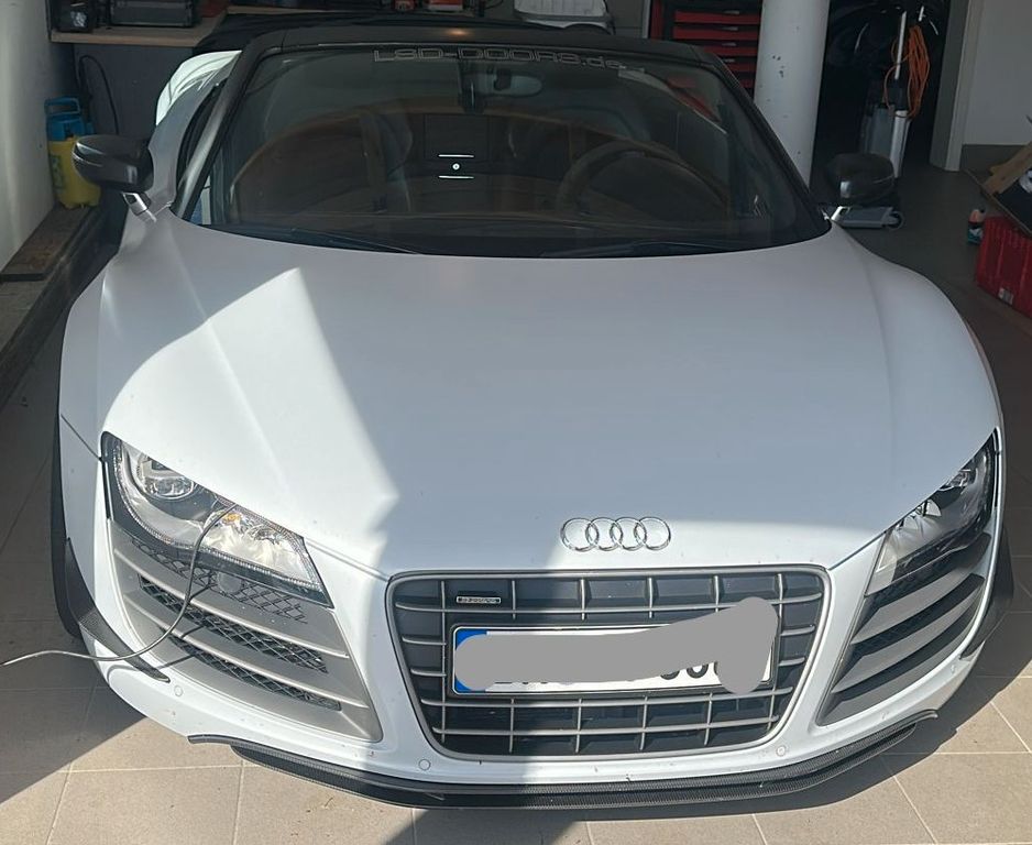 Audi R8