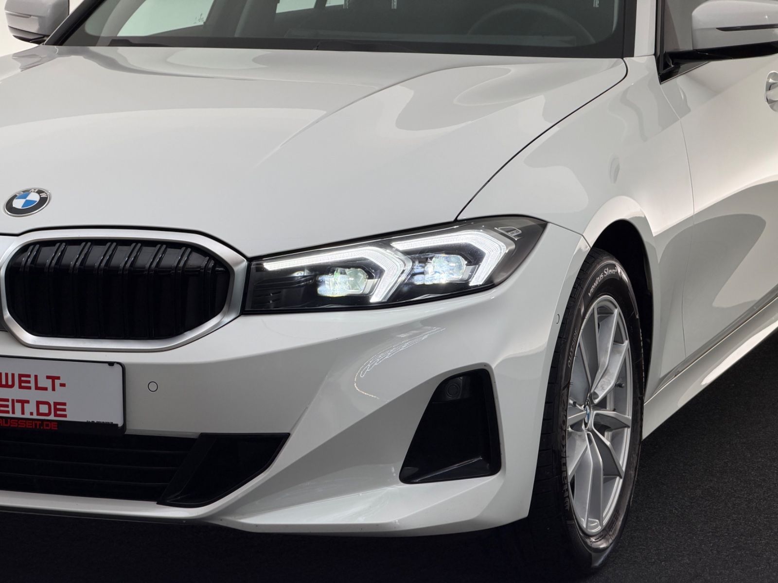BMW 318i Touring*SHADOW*LED-R.KAM-SHZ-TEMPO-WIDESCRE foto 15