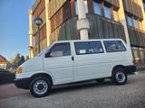 Volkswagen T4 Caravelle Caravelle  9 SITZER-1 HAND-ROSTFREI - Volkswagen aus 1993