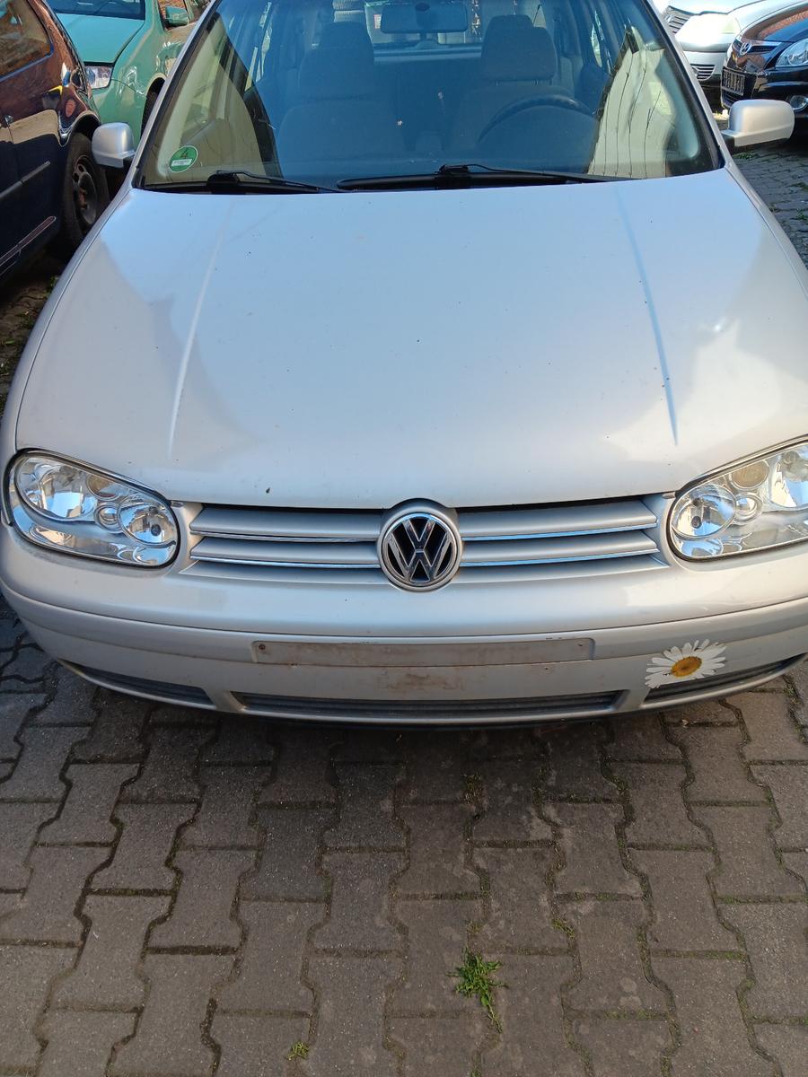 Volkswagen Golf 1.6 tüv 01/2026