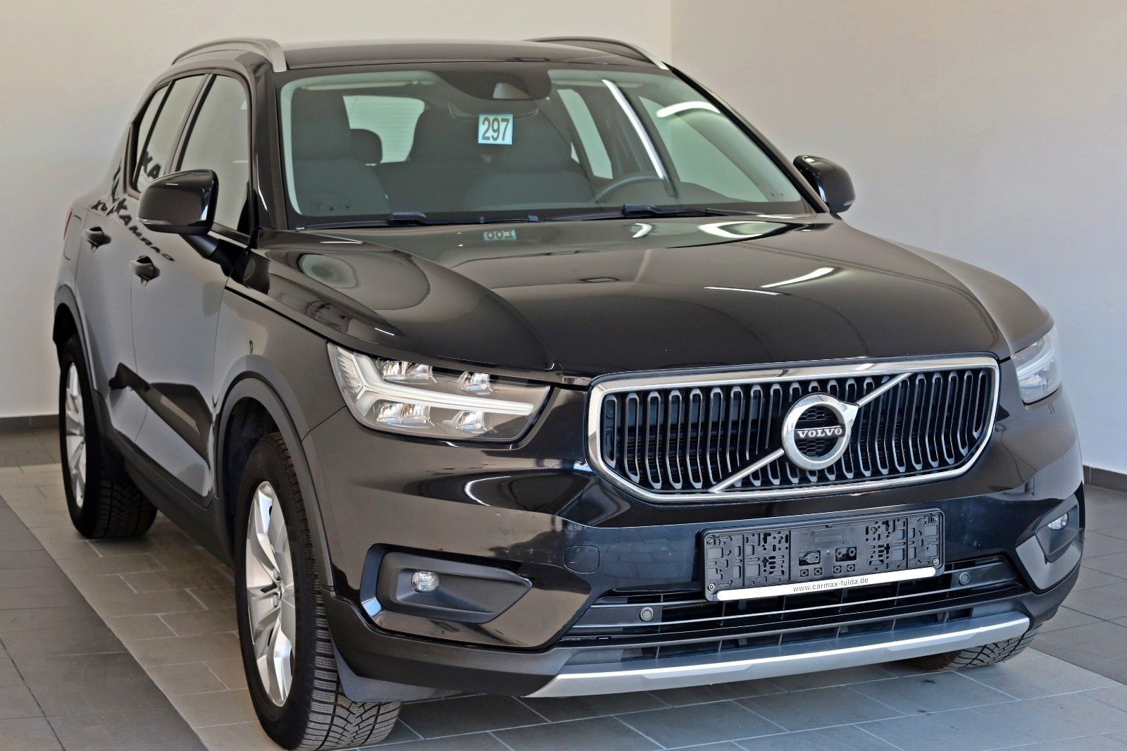 Fahrzeugabbildung Volvo XC40 Momentum Pro,Navi,LED,DAB, Unfallfrei!