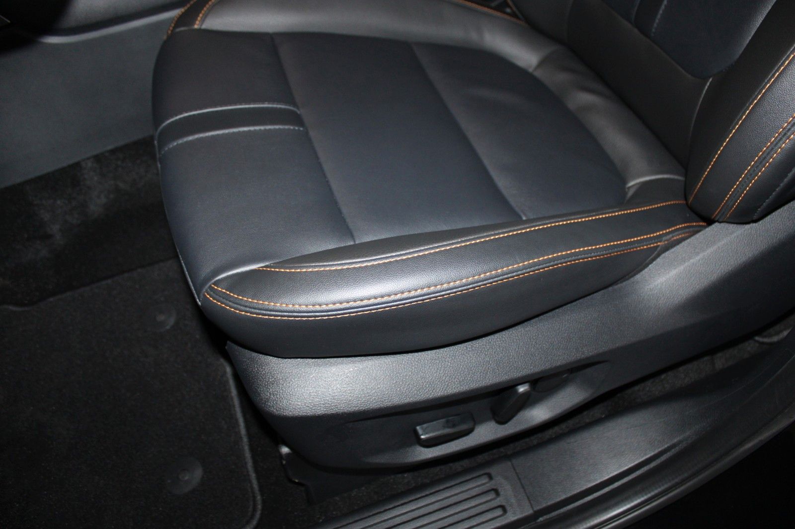 Fahrzeugabbildung Ford Ranger Wildtrak Automatik AHK LED TECHNOLOGIE P.