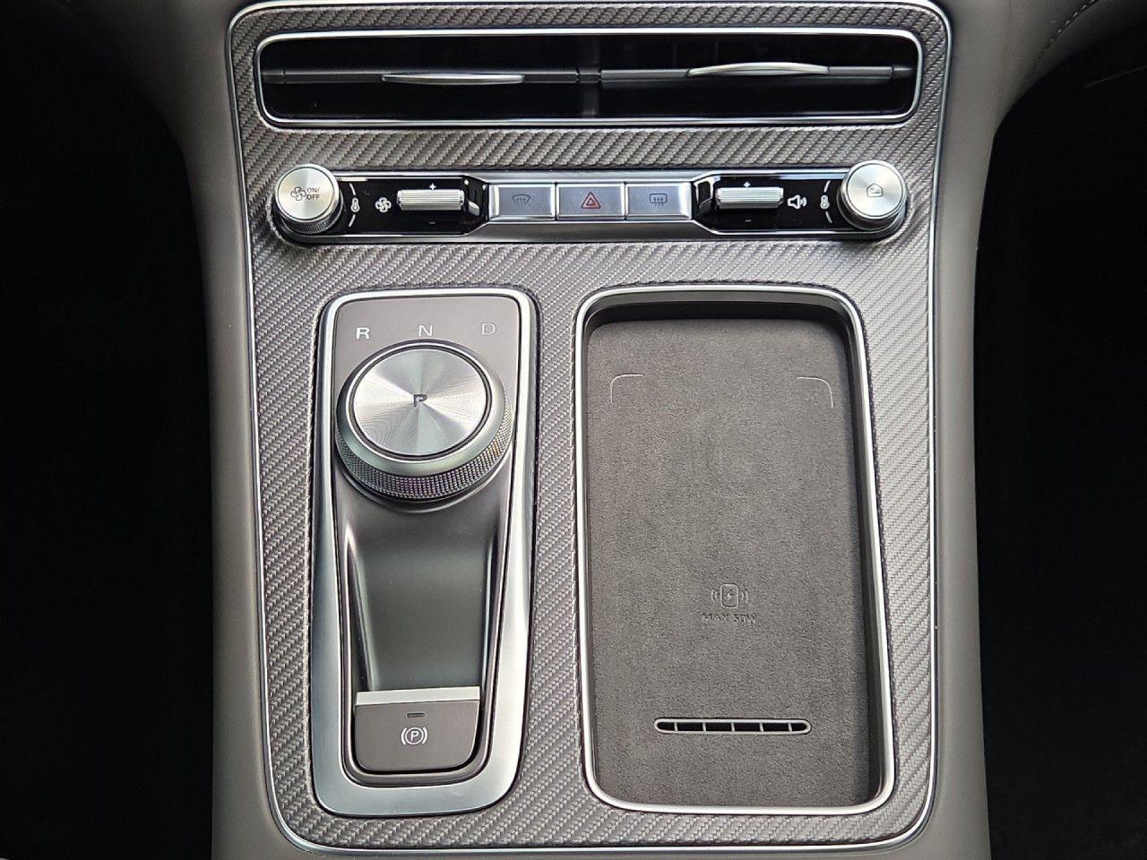 MG S6 EV Luxury AWD Bluetooth LED Klima el. Fenster