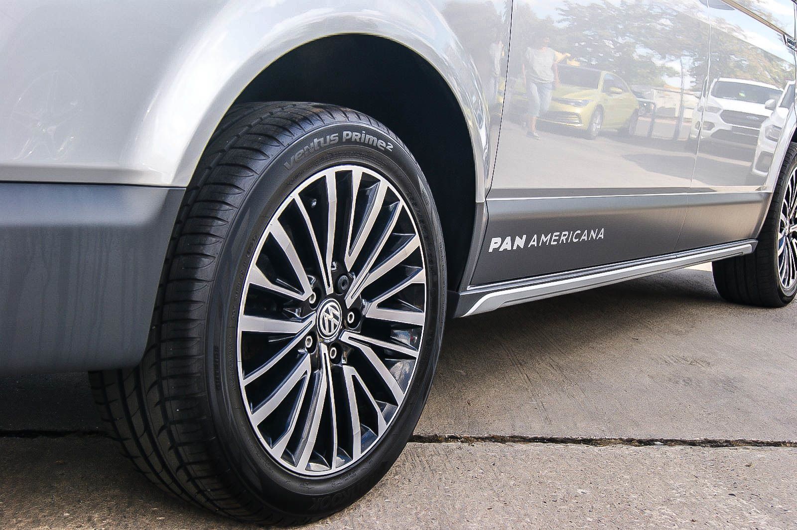 Fahrzeugabbildung Volkswagen T6 Multivan PanAmericana 20TDI 7-SITZE LED STHZG