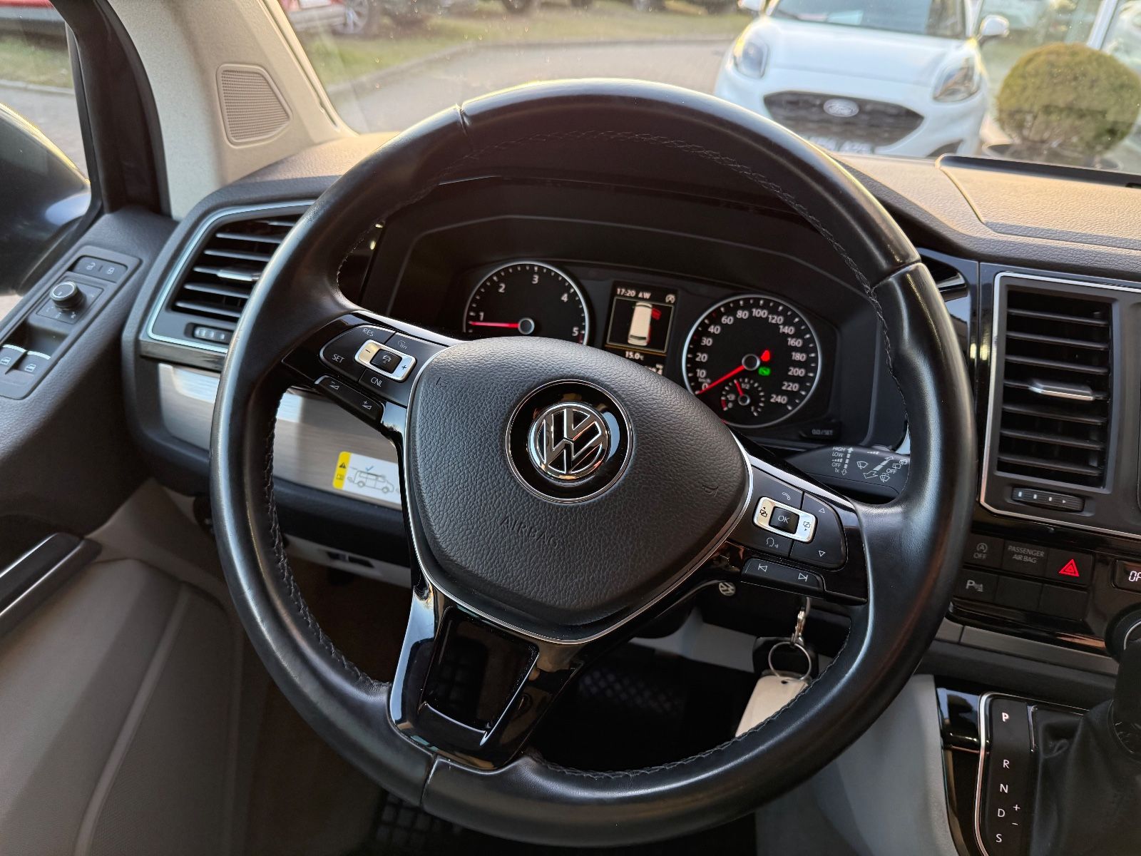 Volkswagen T6 California California Ocean Blue foto 16