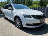 Skoda Octavia Combi DSG 1.6 TDI, NAV SITZHEIZ uvm - Skoda Octavia 1U mit Diesel-Antrieb