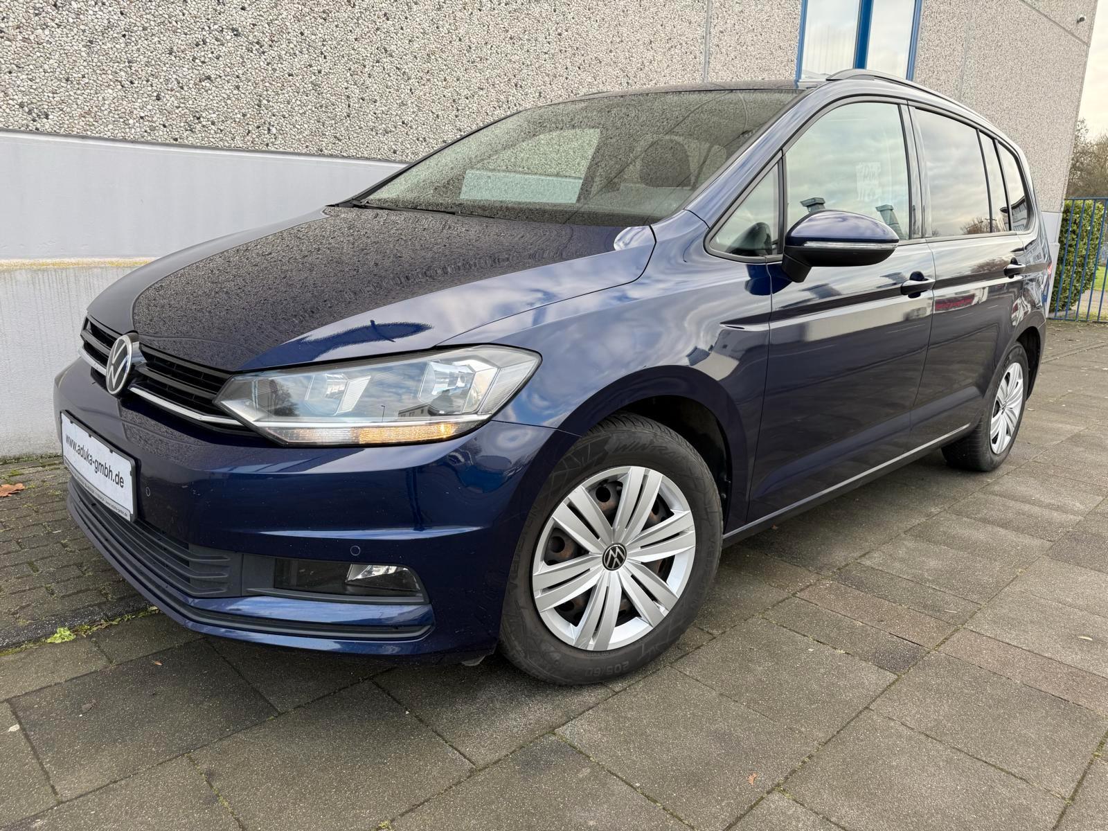 Volkswagen Touran 2.0 TDI Trendline 7-Sitze Panorama AHK CP