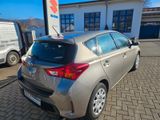 Toyota Auris Life+ - Toyota Auris aus 2014