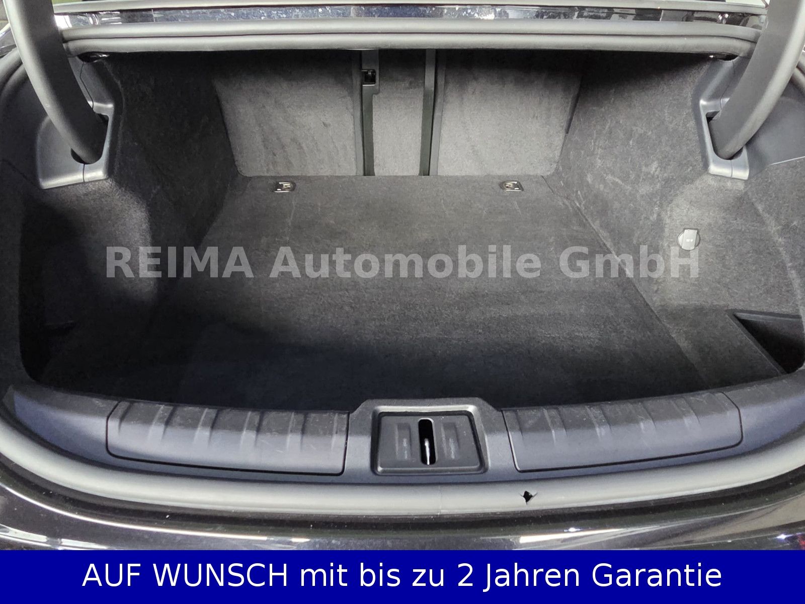 Fahrzeugabbildung Porsche Taycan Performance , Bose, Pano, ACC, LED