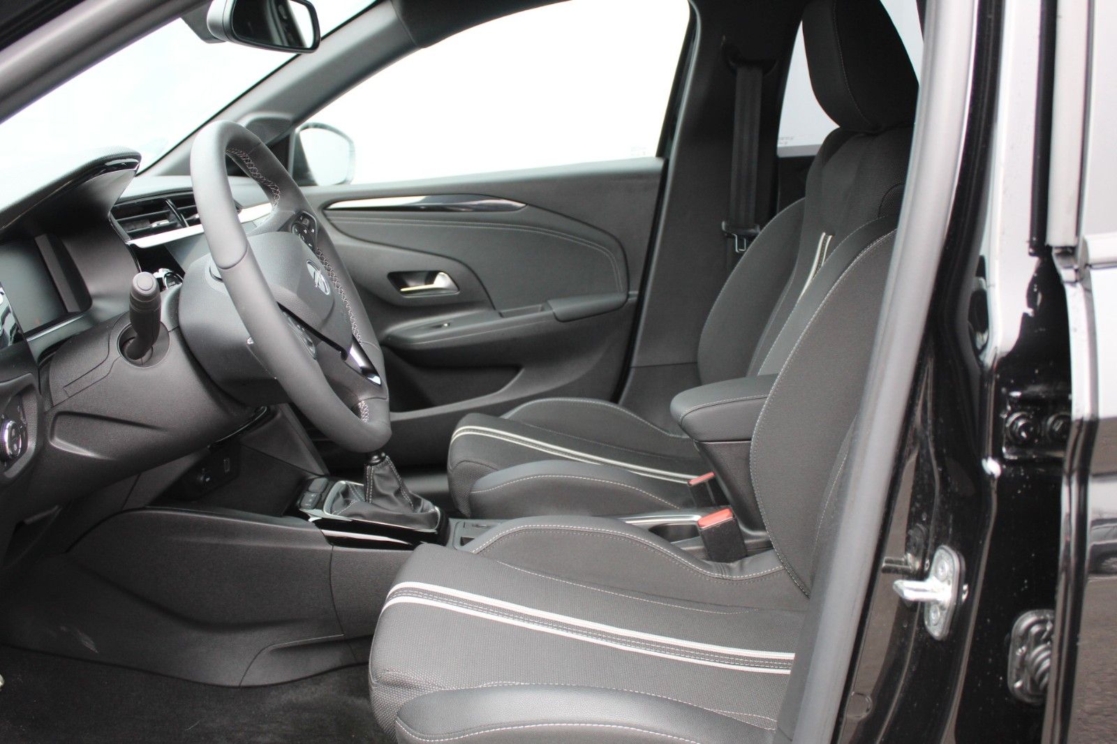 Fahrzeugabbildung Opel Corsa  GS Navi*Allw*Kamera*Sitzh.