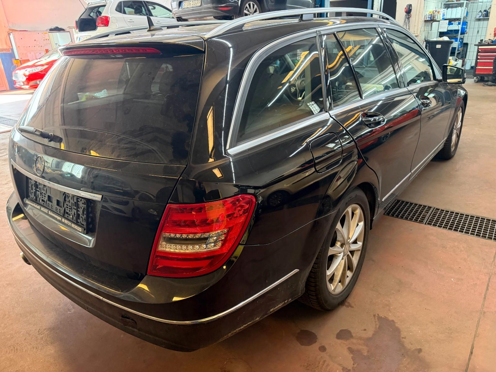 Mercedes-Benz C 220 C T-Modell C 220 T CDI BlueEfficiency