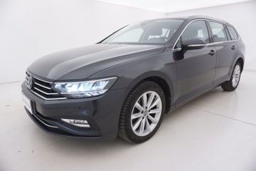 Volkswagen Passat - 1