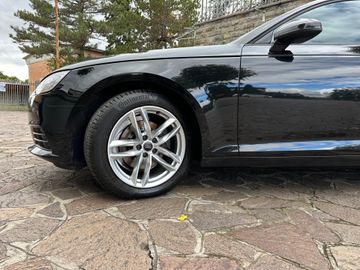 Audi A4 - 4