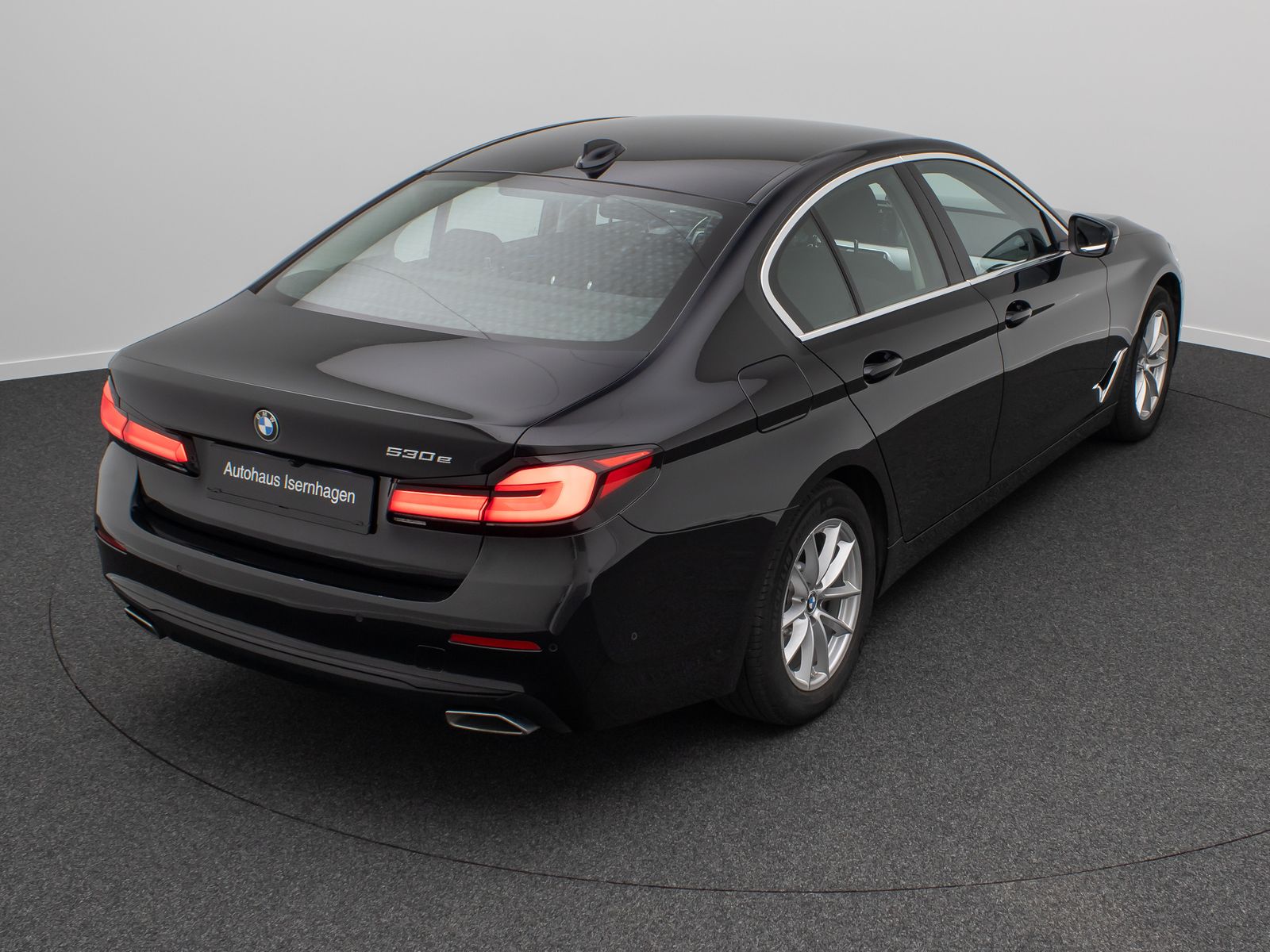 Fahrzeugabbildung BMW 530e Alarm DAB HiFi Komfort Kamera DriveAs Sport