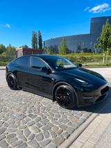 Tesla Performance - EZ 07/22 - 49.284 km - HU 12/28