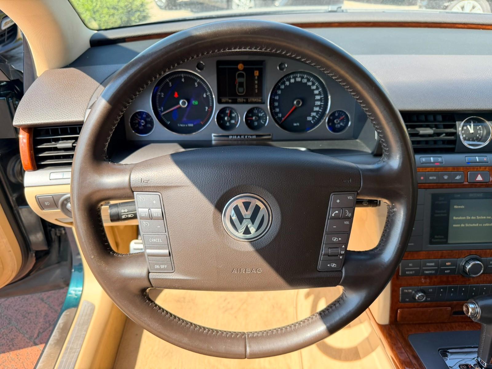 Volkswagen Phaeton V8 4Motion Massage NAVI TMP S-Heft MEMOR