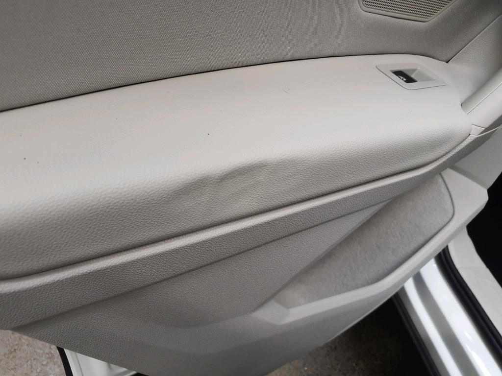 Volkswagen Tiguan Elegance 1.5 TSI 110kW 7-Gang DSG 4 Türen