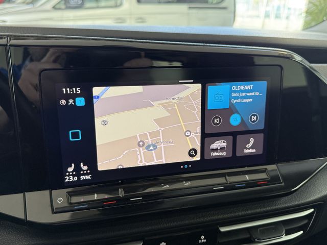 Volkswagen Caddy Maxi 2.0TDI DSG STYLE NAV PRO STAND 7SITZ