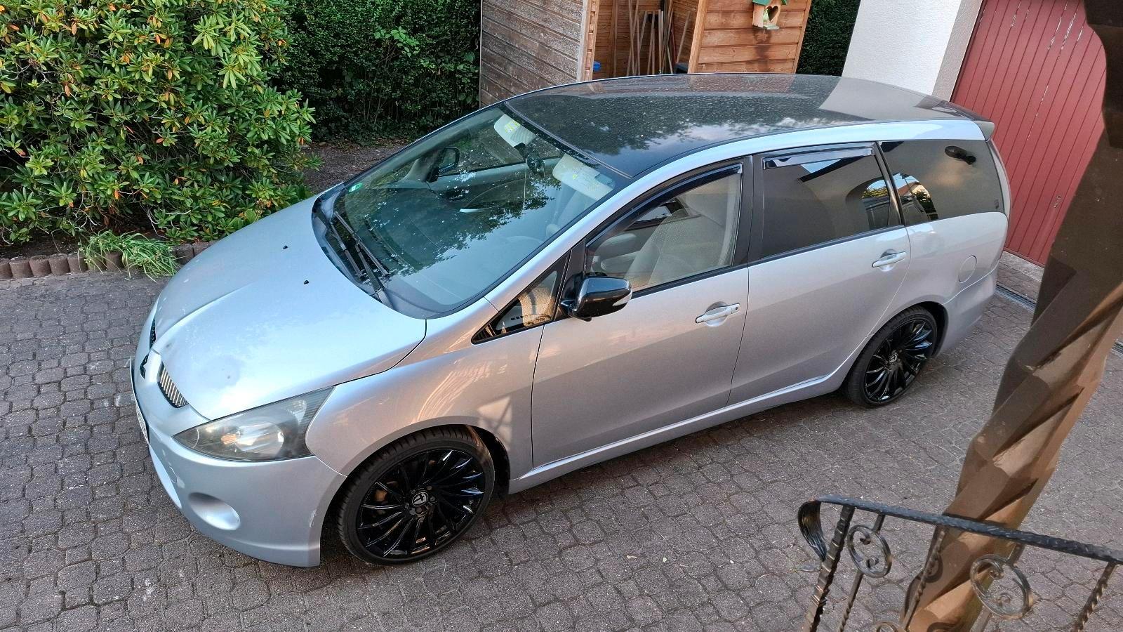 Mitsubishi Grandis