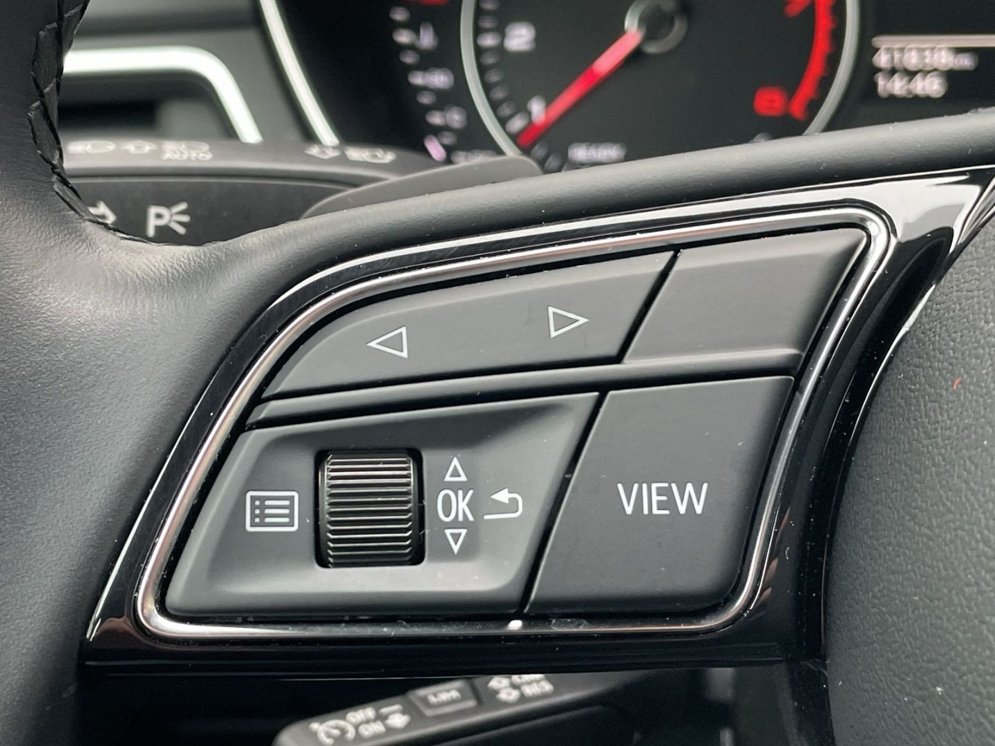 A4 Avant 40 2.0 TFSI S tronic AHK/Kamera/App-Con