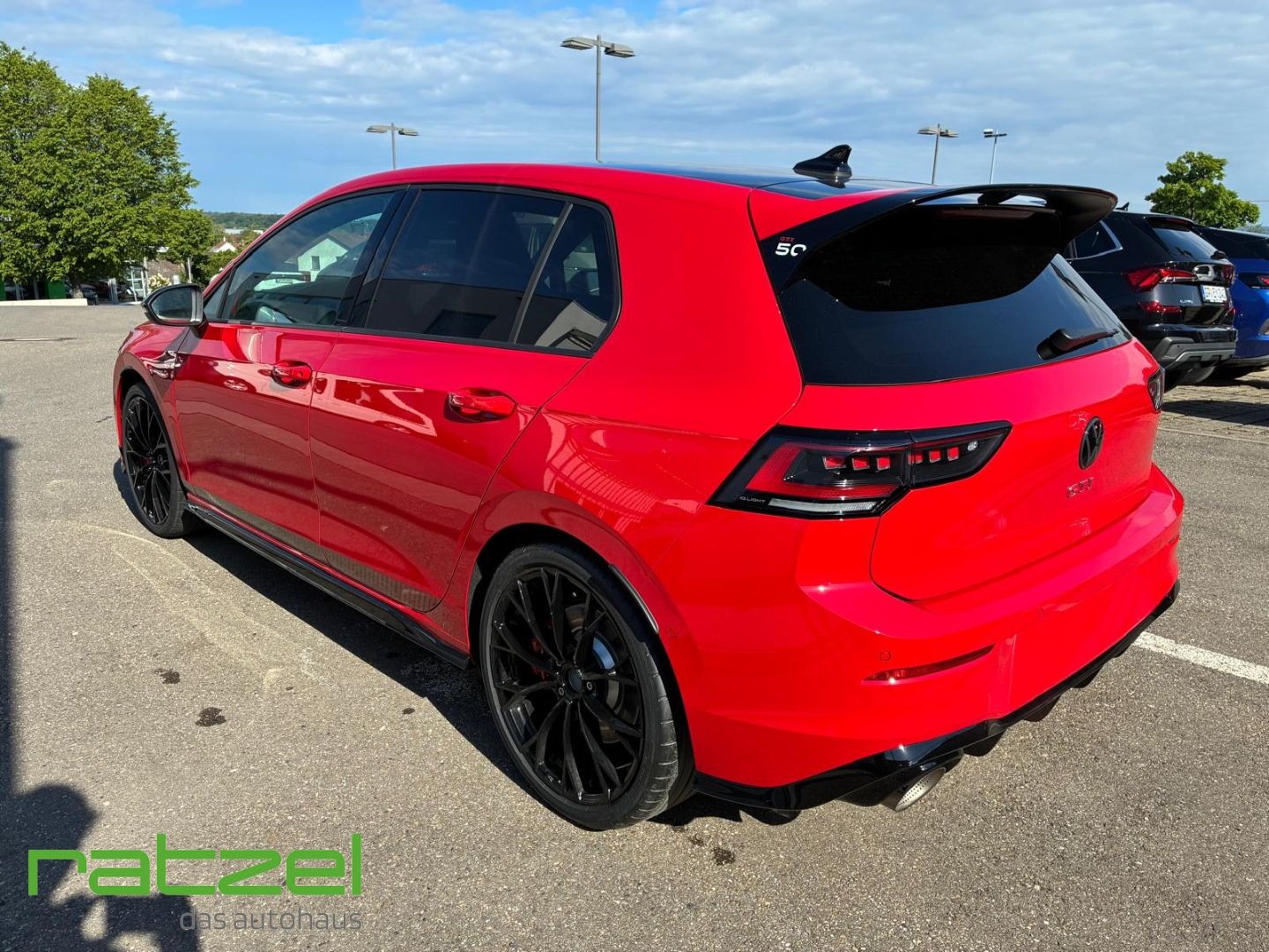 Fahrzeugabbildung Volkswagen Golf GTI 2.0 TSI 325PS Edition50 Perform+H&K