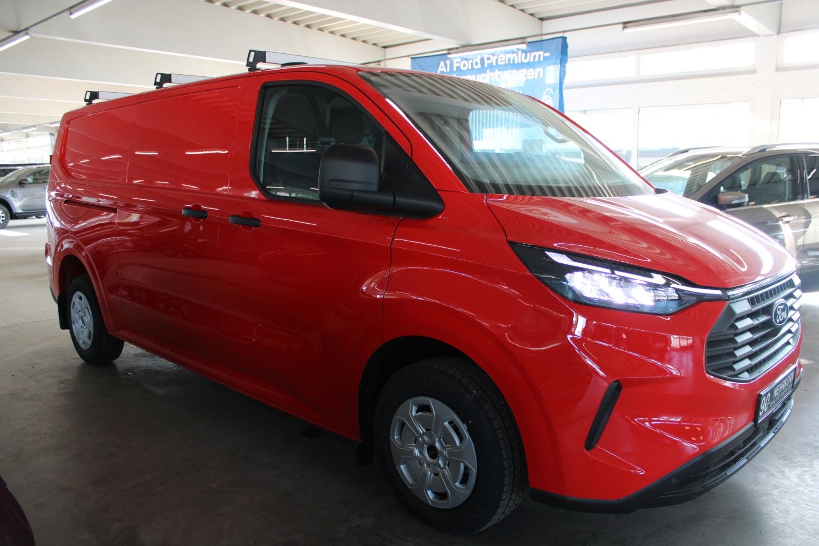 Fahrzeugabbildung Ford Transit Custom TREND L2 Kasten AHK Dachträger