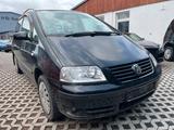 Volkswagen Sharan 2.0*7-Sitzer*Navi*Sitzhzg*Pdc* - gebrauchte VW Sharan aus dem Jahr 2002