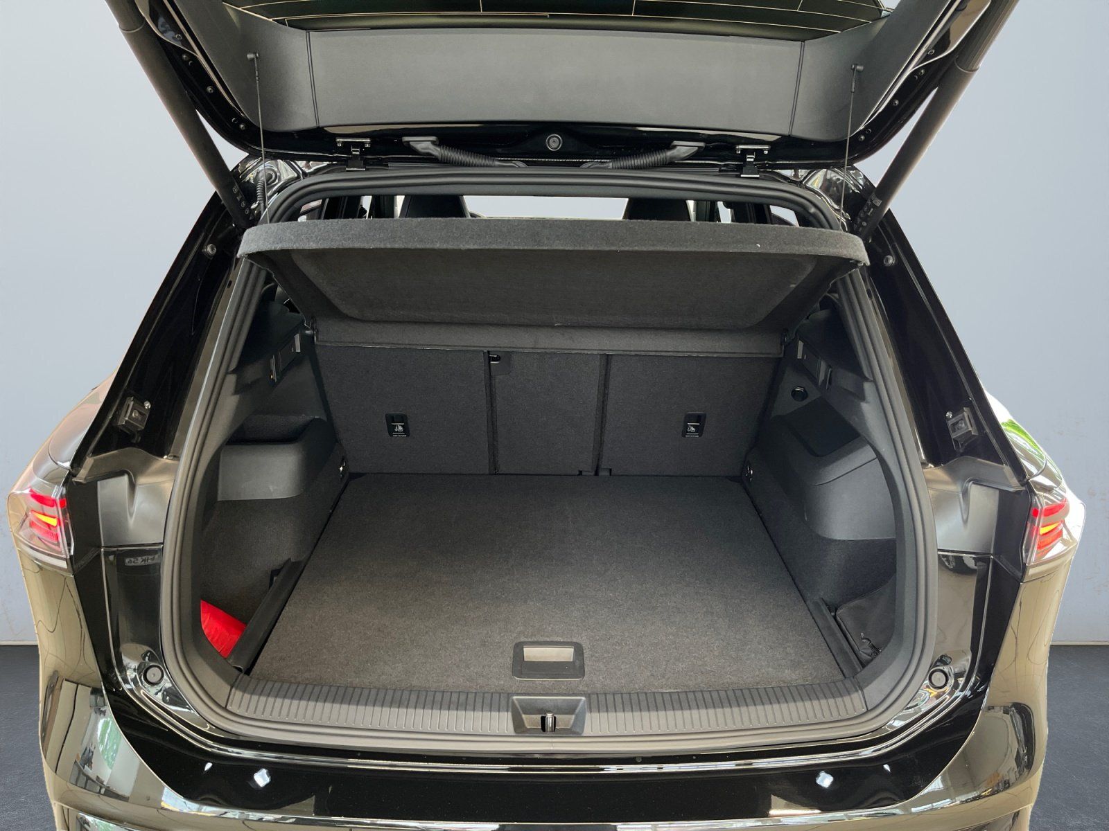 Volkswagen Tiguan R-Line 1.5 eTSI DSG Heckklappe Elek. ACC foto 14