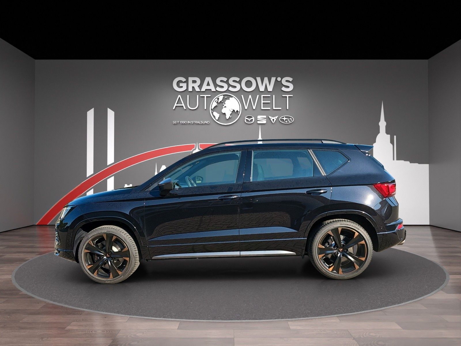 Fahrzeugabbildung CUPRA Ateca VZ 2.0TSI DSG 4Drive Akrapovic/AHK/ACC/DCC