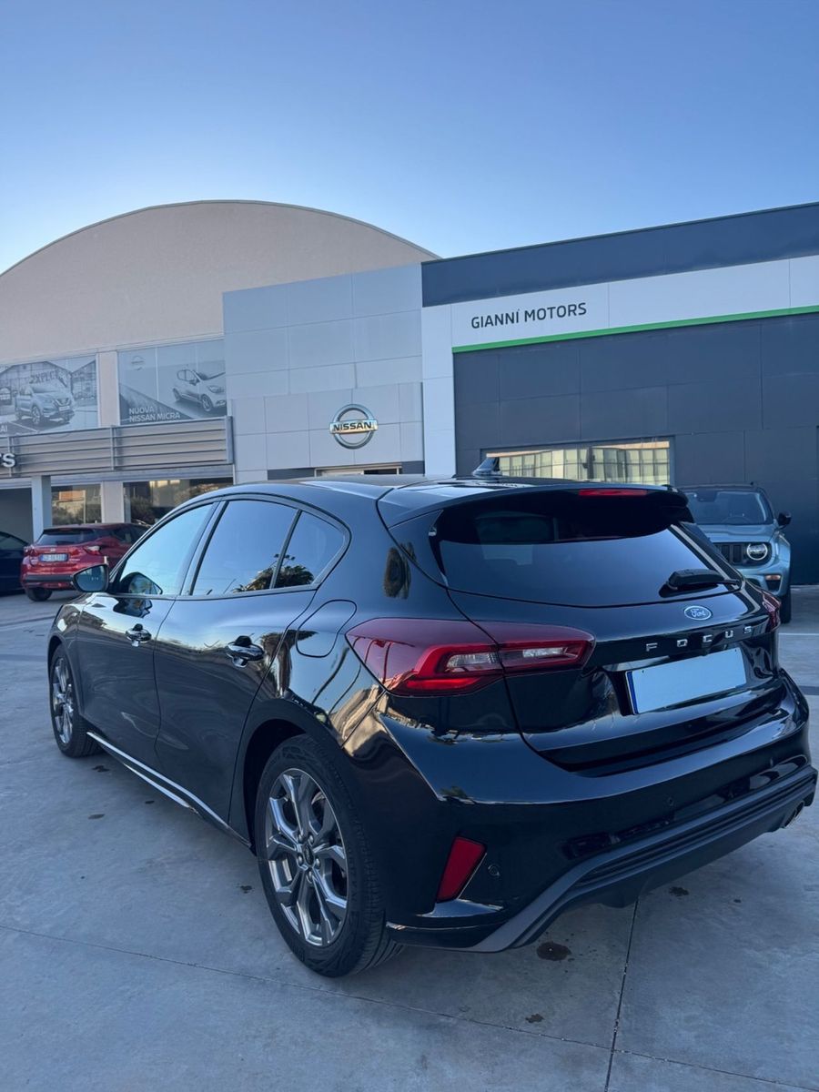 Ford Focus 1.0 EcoBoost Hybrid 125 CV 5p. ST-Lin imagem 3