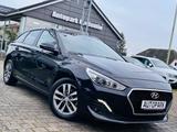 Hyundai i30 cw *1.HAND*AUTOMATIK*SHZ*LENKRAD HEIZBAR* - Hyundai i30 Gebrauchtwagen in Lübeck