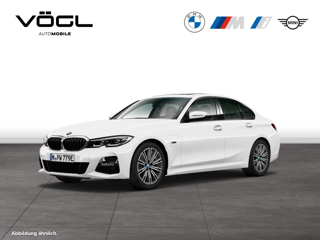 Image of BMW 330
