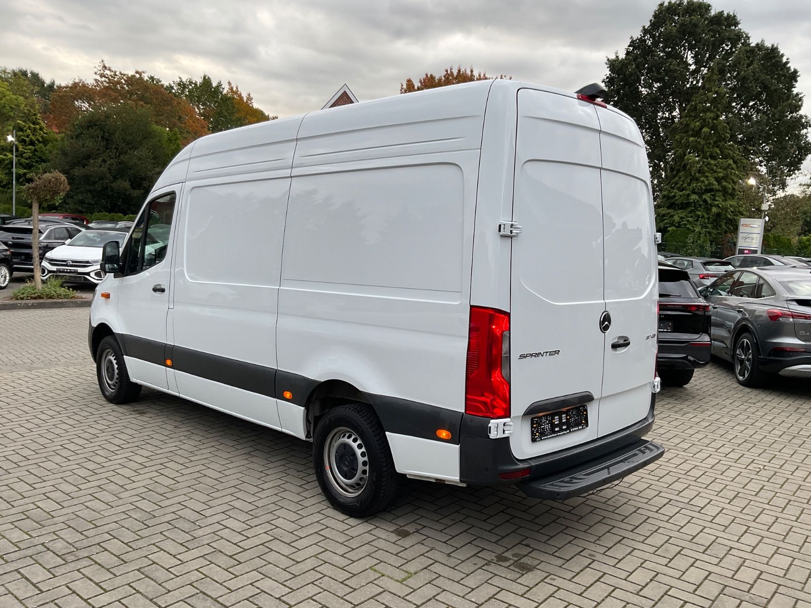 Fahrzeugabbildung Mercedes-Benz Sprinter 317 CDI,3.5T,L2 H2,Auto,Kamera,Navi,LED