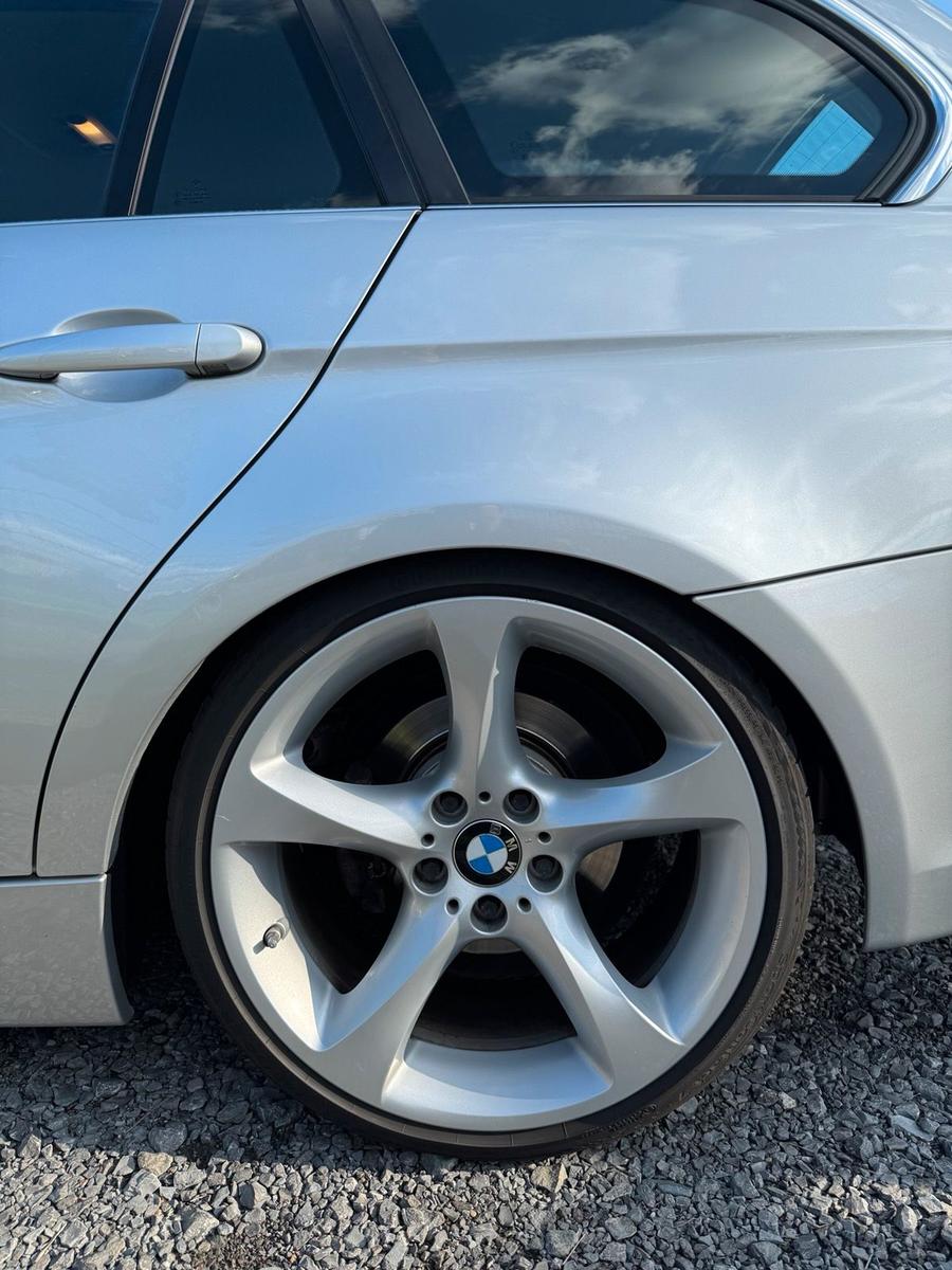 BMW 325 2005 — photo 13