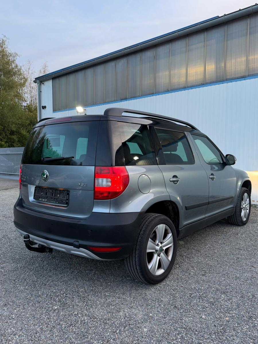 Skoda Yeti 1.8 TSI 152 ch 4x4 DSG - Toit panoramique - Caméra - GPS - Attelage