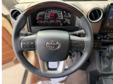 Toyota Land Cruiser - 7
