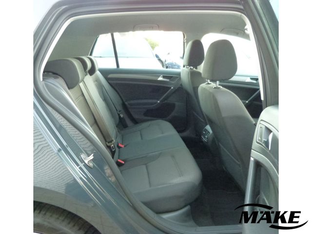 Golf e-Golf, CCS-Ladedose, Rückfahrkamera, SHZ, 