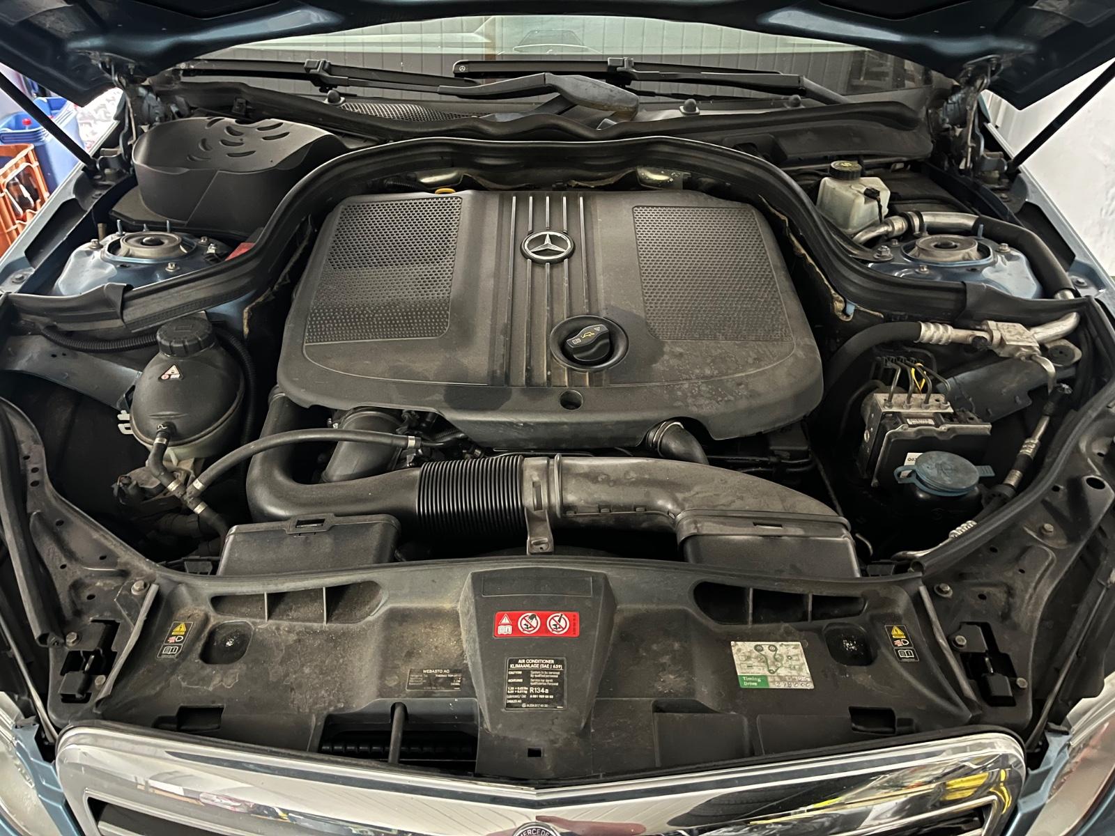 Mercedes-Benz E220 2012 — photo 5