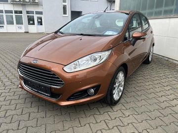 Fotografie Ford Fiesta 1.0 EcoBoost Individual - Bluetooth -8-fa