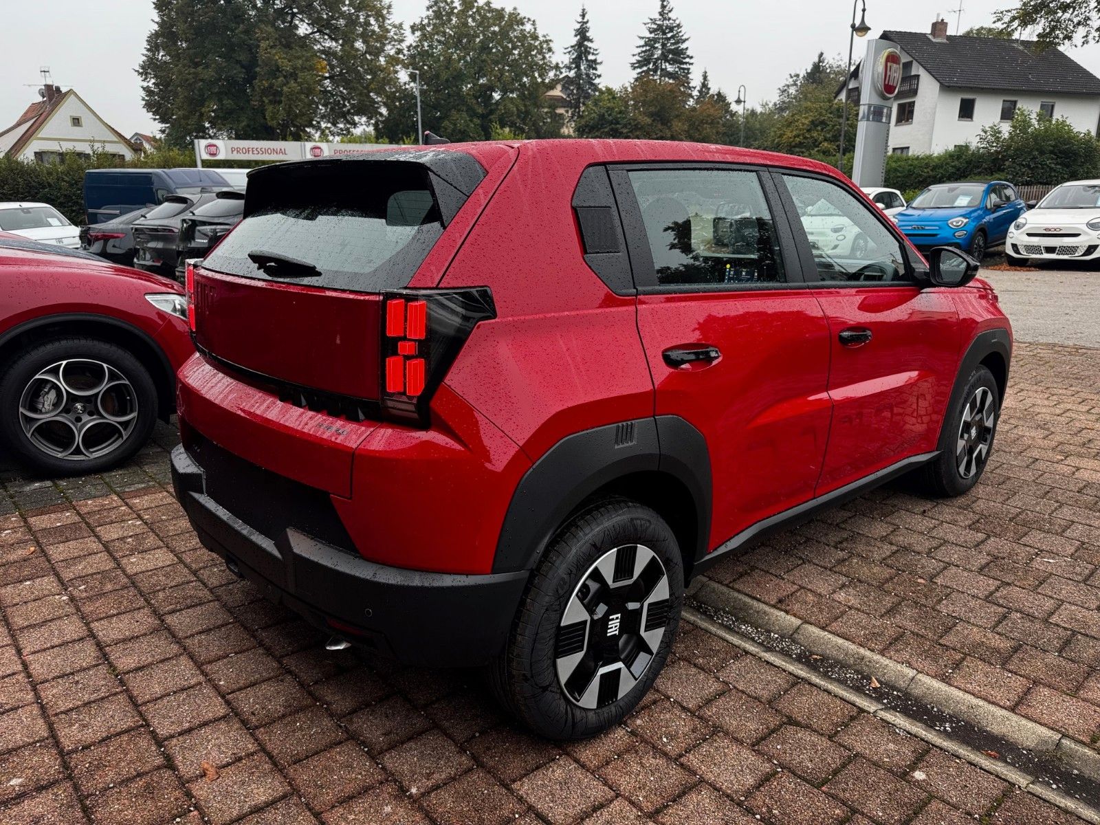 Fahrzeugabbildung Fiat Grande Panda Hybrid ICON 1.2 Navi Carplay Klima