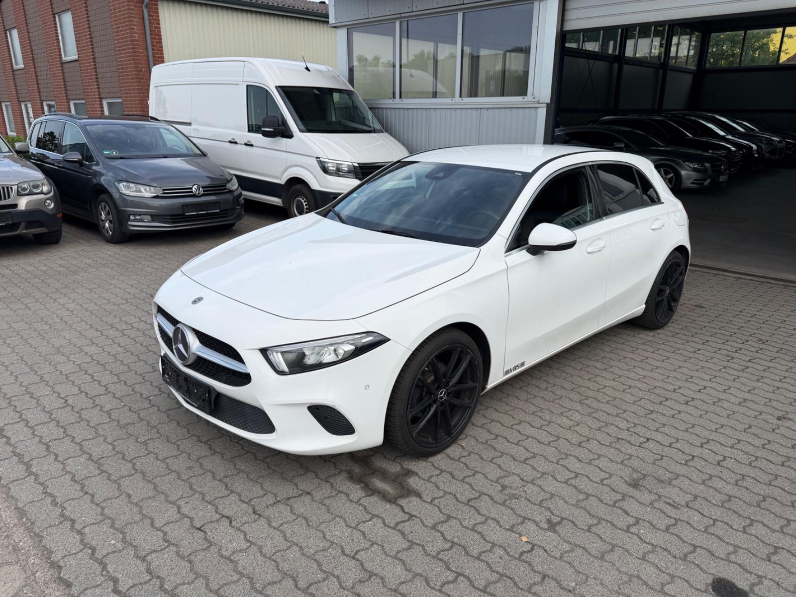 Mercedes-Benz A 180 A A 180 d