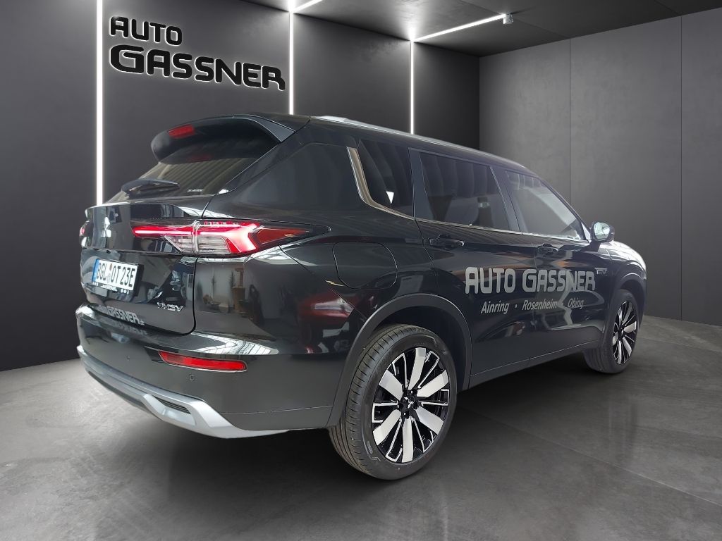 Fahrzeugabbildung Mitsubishi Outlander PHEV Intro Edition 8-fach bereift