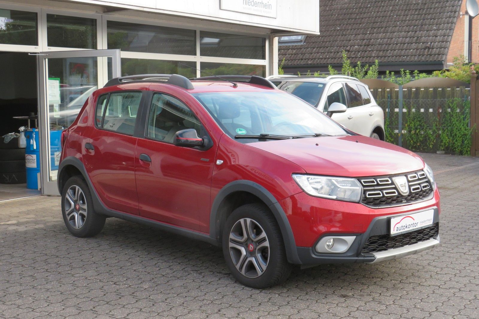 Fahrzeugabbildung Dacia Sandero Stepway NAVI SITZH. GRA PDC +KAMERA 1.HD