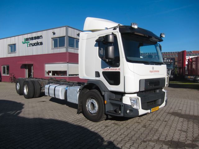 Volvo FE 320 6X2*4 Fahrgestell Lift-Lenk E6 426tkm