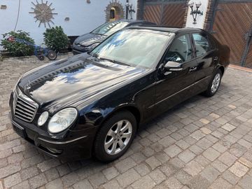Mercedes E 320 - 1