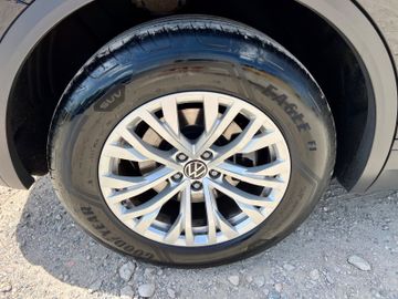 Volkswagen Touareg - 5