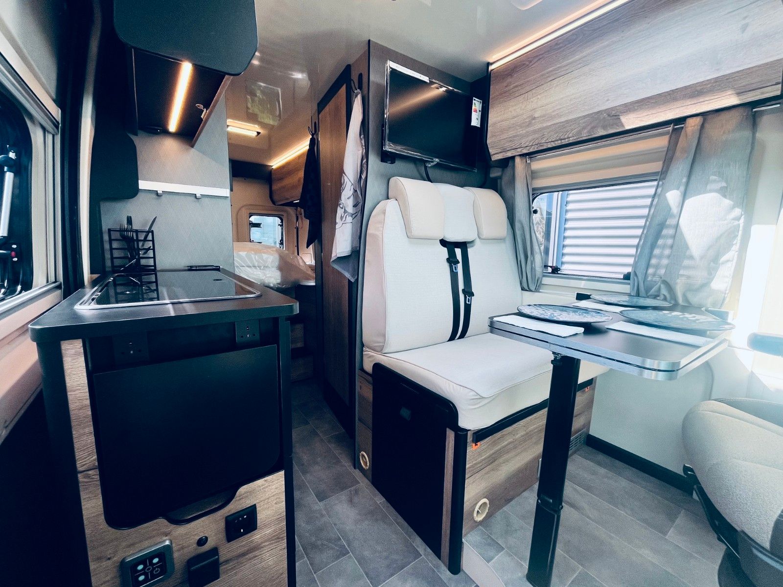 Fahrzeugabbildung XGO X-Van 4 Modell 2026 AUTOMATIK NEUJAHRSANGEBOT